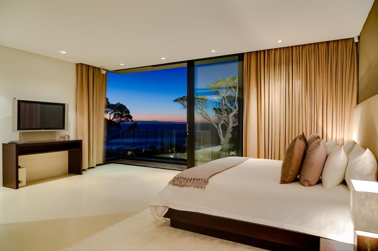 Serenity Villa 18 Ronald Rd Camps Bay Cape Town Exterior foto