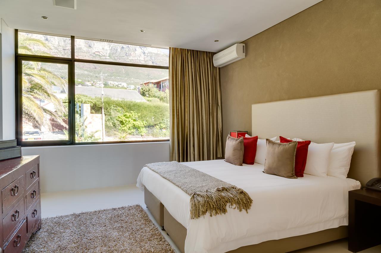Serenity Villa 18 Ronald Rd Camps Bay Cape Town Exterior foto